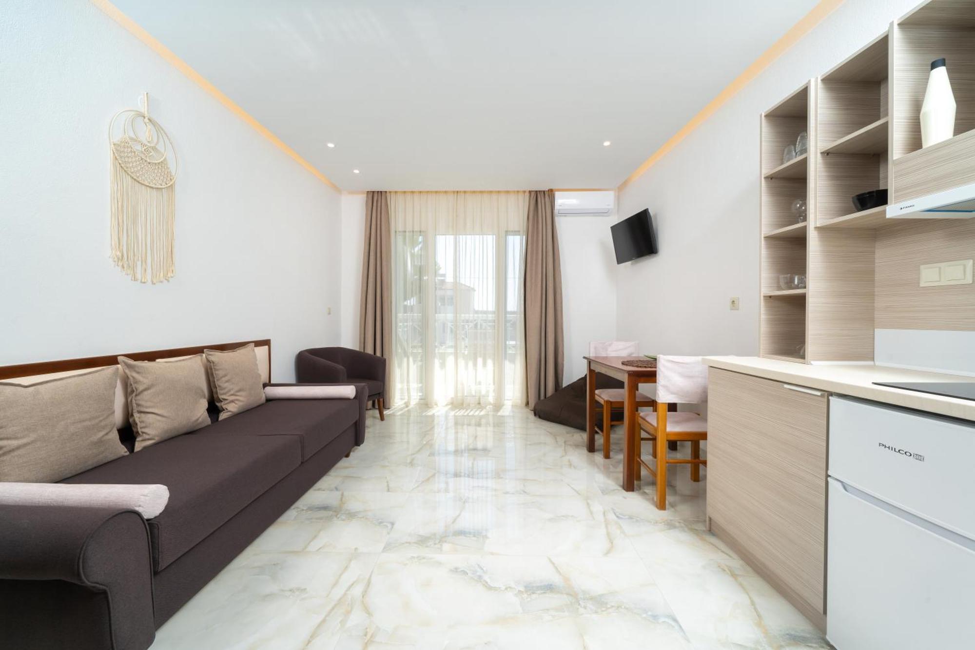 Lafeyra Apartments ลิเมนาเรีย ภายนอก รูปภาพ
